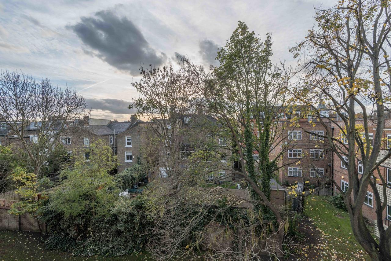 Comfortable Home In Wandsworth Londra Esterno foto