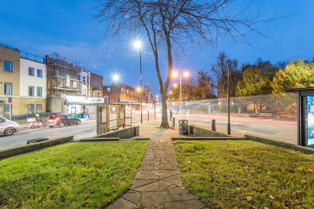 Comfortable Home In Wandsworth Londra Esterno foto